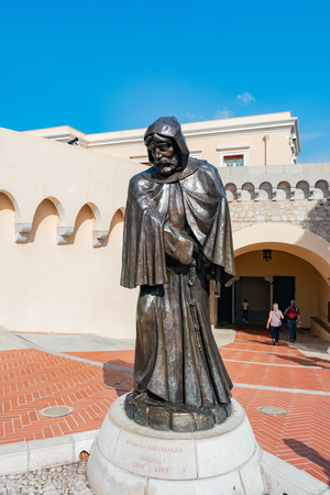 Monaco, OCT 21: Francesco Grimaldi statue in the Prince's Palace of Monaco on OCT 21, 2018 at Moncoのeditorial素材