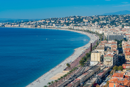 Aerial morning view of the famous Angel's Bay with downtown cityscape from Castle Hill, Nice at Franceのeditorial素材