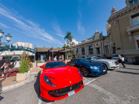 Monaco, OCT 21: Luxury car in front of the famous Casino Monte-Carlo on OCT 21, 2018 at Moncoのeditorial素材