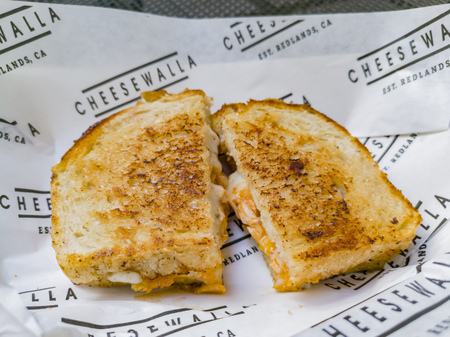 Los Angeles, MAR 13: Enjoy a grilled sandwich of CheeseWalla on MAR 13, 2019 at Los Angeles, Californiaのeditorial素材