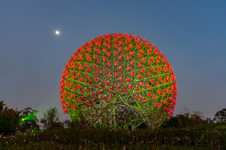 Taichung, DEC 22: Night view of the famous Machine flower of Taichung World Flora Exposition on DEC 22, 2018 at Taichung, Taiwanのeditorial素材