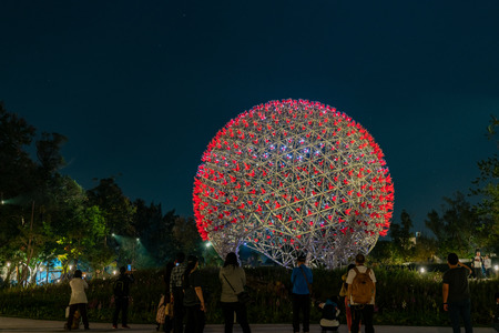 Taichung, DEC 22: Night view of the famous Machine flower of Taichung World Flora Exposition on DEC 22, 2018 at Taichung, Taiwanのeditorial素材