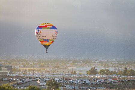 Albquerque, OCT 5: Morning view of the famous Albuquerque International Balloon Fiesta event on OCT 5, 2019 at Albquerque, New Mexicoのeditorial素材