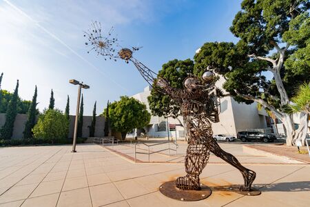 Los Angeles, Jan 15: Exterior view of the California African American Museum on JAN 15, 2020 at Los Angeles, Californiaのeditorial素材