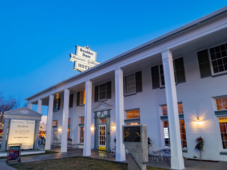 Boulder City, FEB 13: Exterior night view of the Boulder Dam Hotel on FEB 13, 2020 at Boulder City, Nevadaのeditorial素材