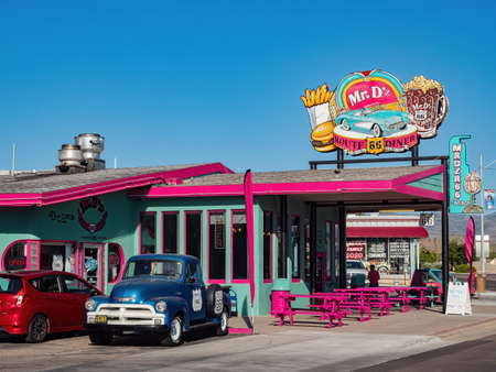 Kingman, MAY 23, 2020 - Exterior view of the Mr D'z Route 66 Diner "D" for Dunton restaurantのeditorial素材