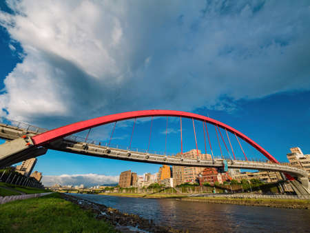 Afternoon view of the beautiful Rainbow Bridge at Taipei, Taiwanのeditorial素材