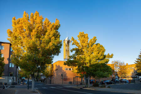 Flagstaff, OCT 20, 2020 - Afternoon sunny view of the old town cityscapeのeditorial素材