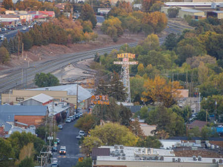 Flagstaff, OCT 20, 2020 - Afternoon high angle view of the Flagstaff cityscape from the city overlook at Utahのeditorial素材