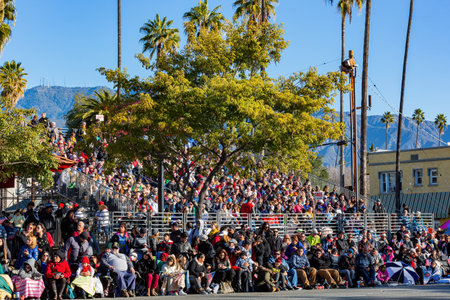 Pasadena, JAN 1, 2016 - Many people were waiting to see the famous Rose Paradeのeditorial素材