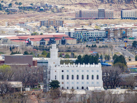 Utah, MAR 15, 2021 - Aerial view of the cityscape of St George with the St. George Utah Templeのeditorial素材