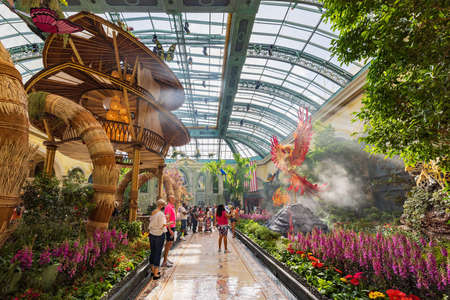 Las Vegas, JUN 3, 2021 - Summer theme of the Bellagio Conservatory and Botanical Gardensのeditorial素材