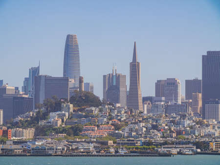 Sunny view of the San Francisco skyline from Alcatraz island at Californiaの写真素材