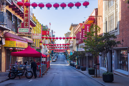 San Francisco, MAY 20, 2021 - Afternoon view of the near empty Chinatownのeditorial素材