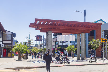 San Francisco, MAY 22, 2021 - Sunny exterior view of the Japantownのeditorial素材