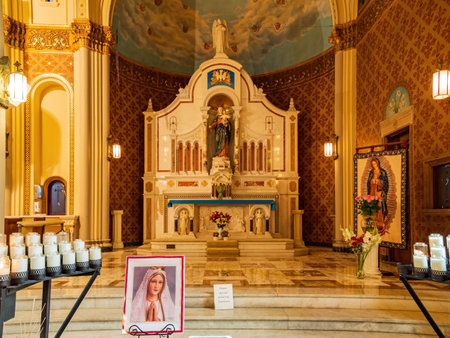 San Francisco, MAY 22, 2021 - Interior view of the Saints Peter and Paul Churchのeditorial素材