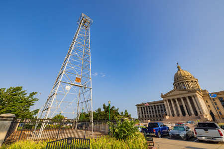 Oklahoma, AUG 9, 2021 - Sunny view of the route 66 tower and State Capital buildingのeditorial素材