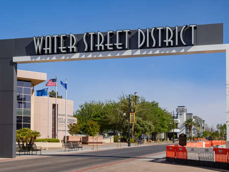 Henderson, APR 5, 2021 - Sunny view of the Water Street District archwayのeditorial素材