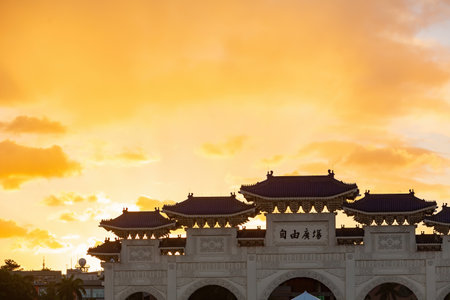 Taipei, JUL 29, 2012 - Sunny view of the Liberty Square Archのeditorial素材