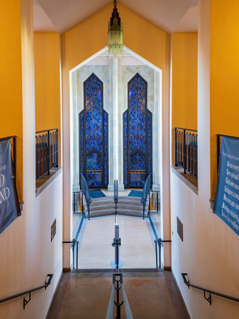 Tulsa, NOV 12 2021 - Interior view of the Boston Avenue United Methodist Churchのeditorial素材