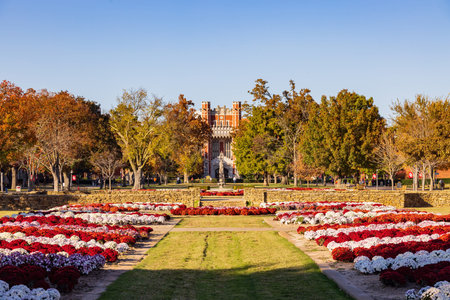 Exterior view of the Bizzell Memorial Library at Oklahoma