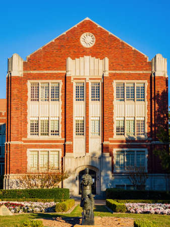 Afternoon view of the campus of Univeristy of Oklahoma at Norman, Oklahomaのeditorial素材
