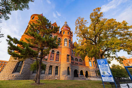 Texas, NOV 24 2021, Exterior view of the Old Red Museum of Dallas County History and Cultureのeditorial素材