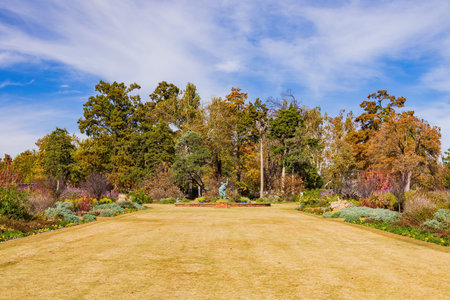 Beautiful fall color of the Will Rogers Gardens at Oklahomaの写真素材