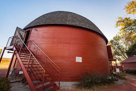Exterior view of the Arcadia Round Barn at Oklahomaの写真素材
