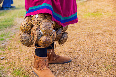 People performance traditional dance in Chickasaw Cultural Center at Oklahomaのeditorial素材