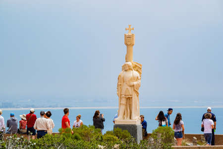 San Digeo, MAY 29 2015 - Sunny view of the Cabrillo Statue in Cabrillo National Monumentのeditorial素材