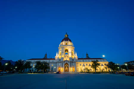 Sunset view of the beautiful Pasadena City at Los Angeles County, Californiaのeditorial素材