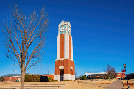 Sunny view of the Freede Centinnial Tower in Oklahoma Christian University at Edmond, Oklahomaのeditorial素材