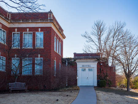 Sunny exterior view of the Dominion House at Guthrie, Oklahomaのeditorial素材