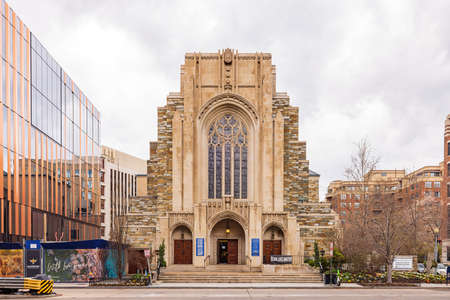 Washington DC, MAR 31 2022 - Overcast view of The First Baptist Church with Black lives matter signのeditorial素材