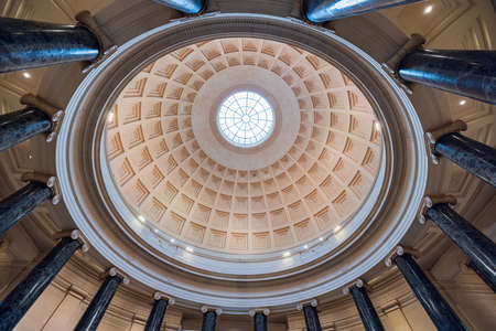 Washington DC, MAR 31 2022 - Interior view of the National Gallery of Artのeditorial素材