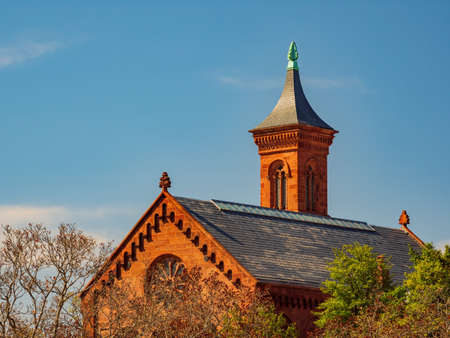 Sunny exterior view of the Smithsonian Castle at Washington DCのeditorial素材