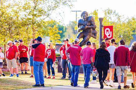 Oklahoma, OCT 15 2022 - Many visitor join the Homecoming paradeのeditorial素材