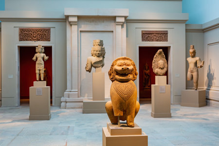 New York, SEP 16 2014 - Interior view of The Metropolitan Museum of Artのeditorial素材