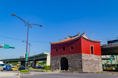 Taipei, SEP 19 2010 - Sunny view of the historical Taipei North Gateのeditorial素材