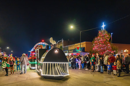 Oklahoma, DEC 8 2022 - Night view of the Purcell's Christmas Paradeのeditorial素材