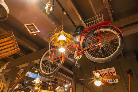 Texas, NOV 23 2022 - Interior view of the Cracker Barrel Old Country Storeのeditorial素材