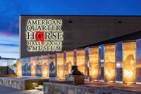 Texas, NOV 23 2022 - Night view of the American Quarter Horse Hall of Fame and Museumのeditorial素材