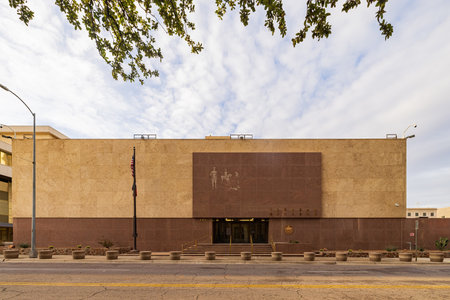 Texas, NOV 25 2022 - Overcast view of the Federal Reserve Bank of El Paso downtownのeditorial素材
