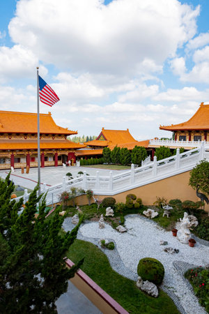 California, NOV 26 2016 - Sunny exterior view of the Hsi Lai Templeのeditorial素材