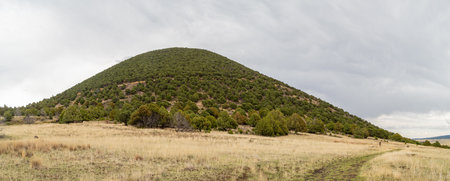 Overcast view of the landscape of Capulin Volcano National Monument at New Mexicoの写真素材