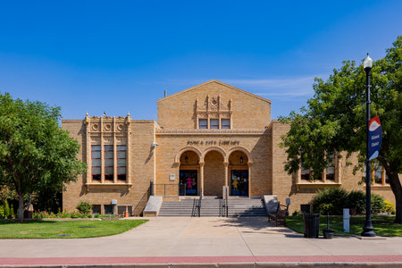 Sunny exterior view of the Ponca City Library at Oklahomaの写真素材