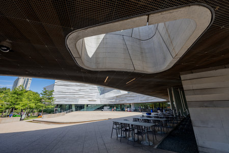 Texas, JUL 3 2023 - Sunny exterior view of the Perot Museum of Nature and Scienceのeditorial素材