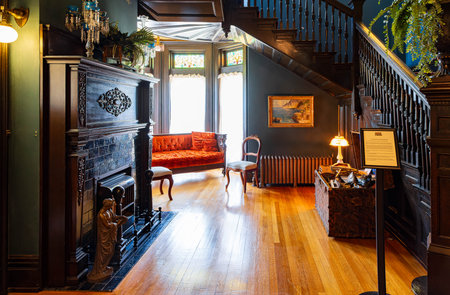 Oklahoma, AUG 11 2023 - Interior view of the Henry Overholser Mansionのeditorial素材