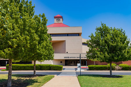 Sunny exterior view of the Keith Leftwich Memorial Library of Oklahoma City Community College at Oklahomaの写真素材